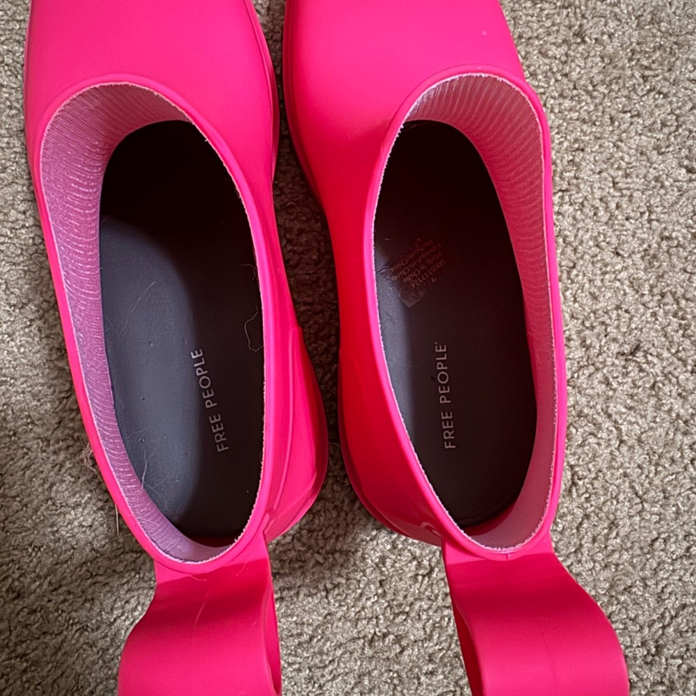 Free People High Street Rain Boots -Dragon Fruit - Picture 2 of 3
